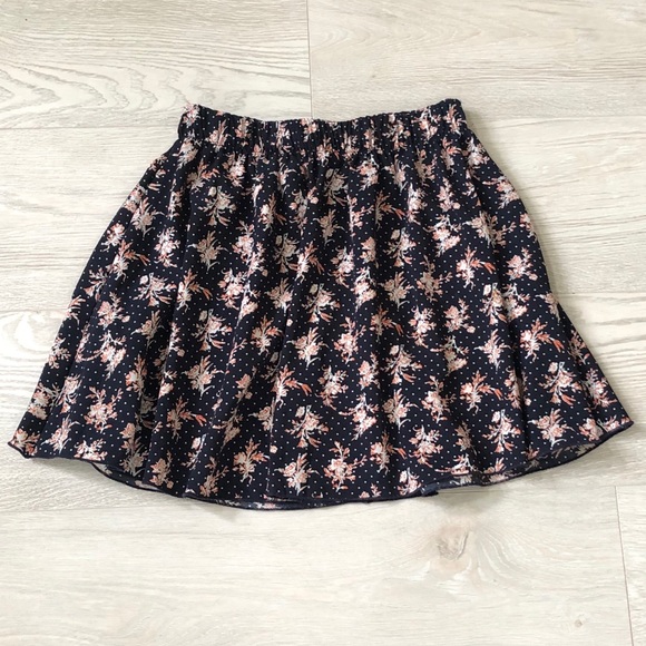Miss Daisy Floral Print Casual Navy Mini Skirt - Picture 1 of 16